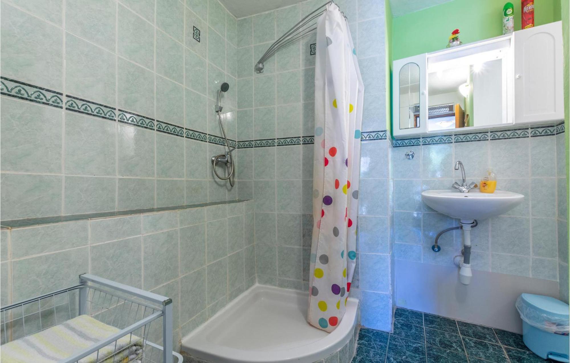 Lovely Apartment In Omis With Kitchen Exteriér fotografie