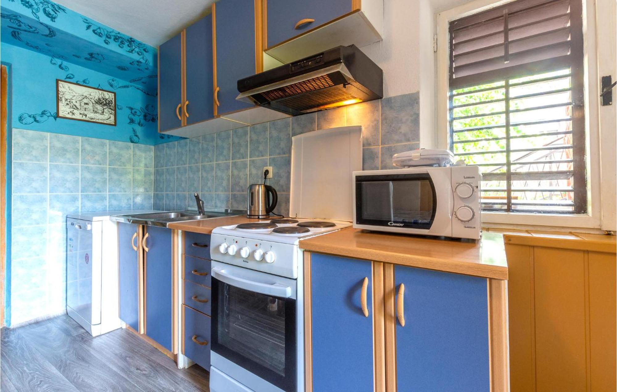 Lovely Apartment In Omis With Kitchen Exteriér fotografie