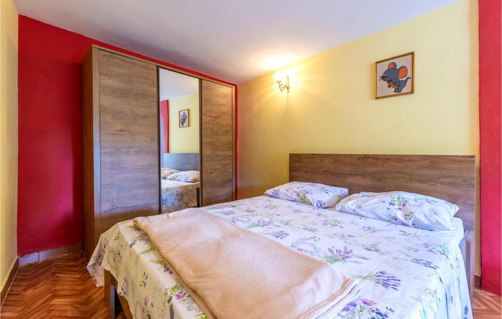 Lovely Apartment In Omis With Kitchen Exteriér fotografie