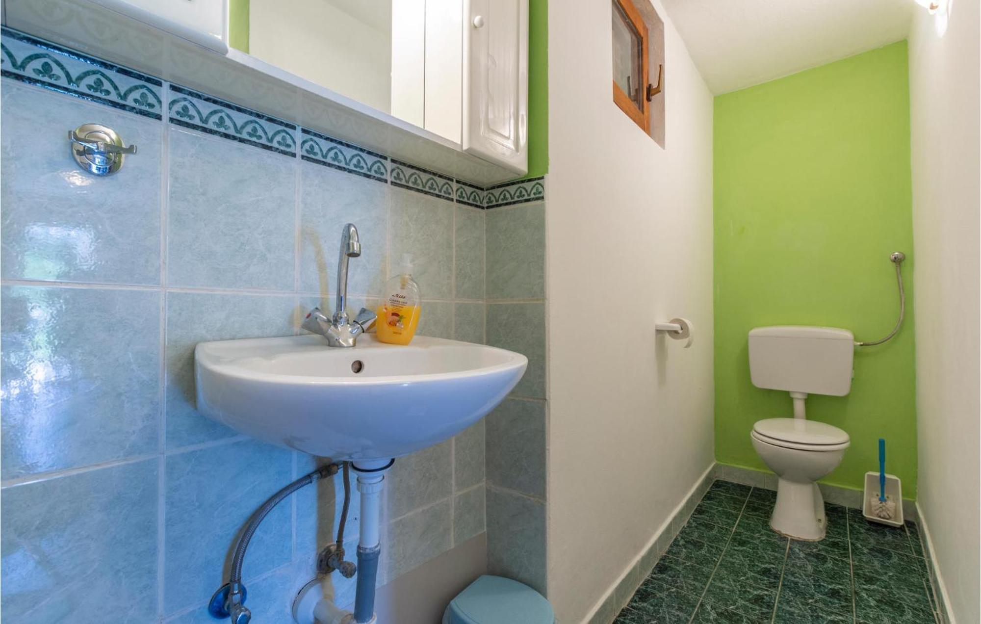 Lovely Apartment In Omis With Kitchen Exteriér fotografie